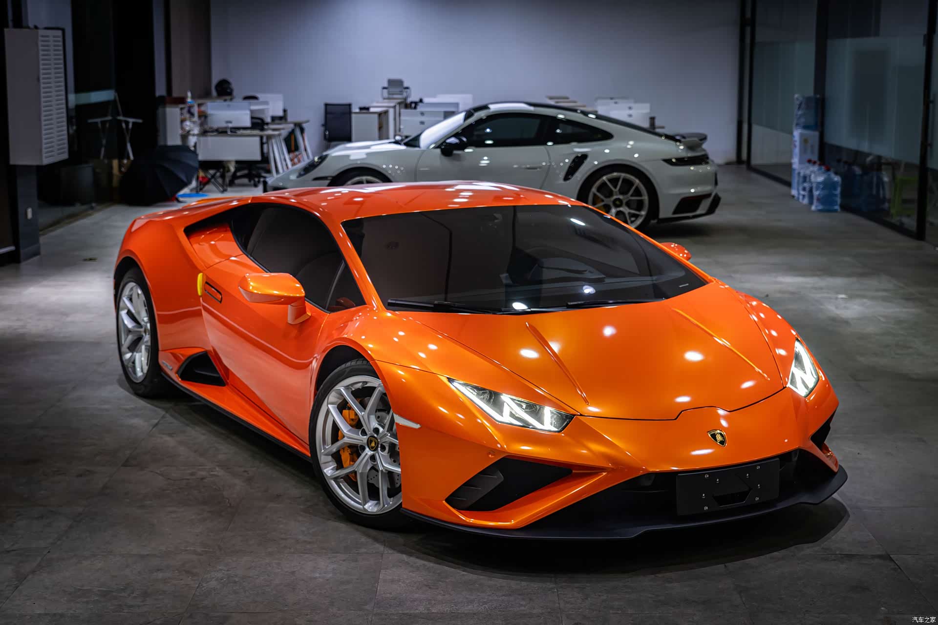 Lamborghini Huracán, 2023 2