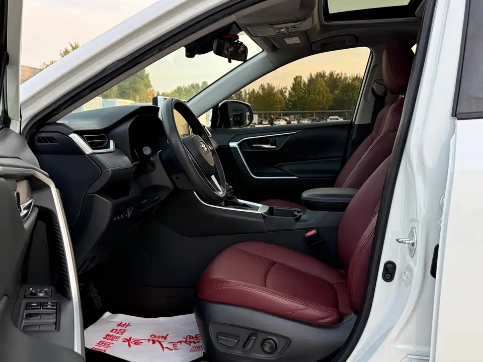 Toyota RAV4 Rongfang