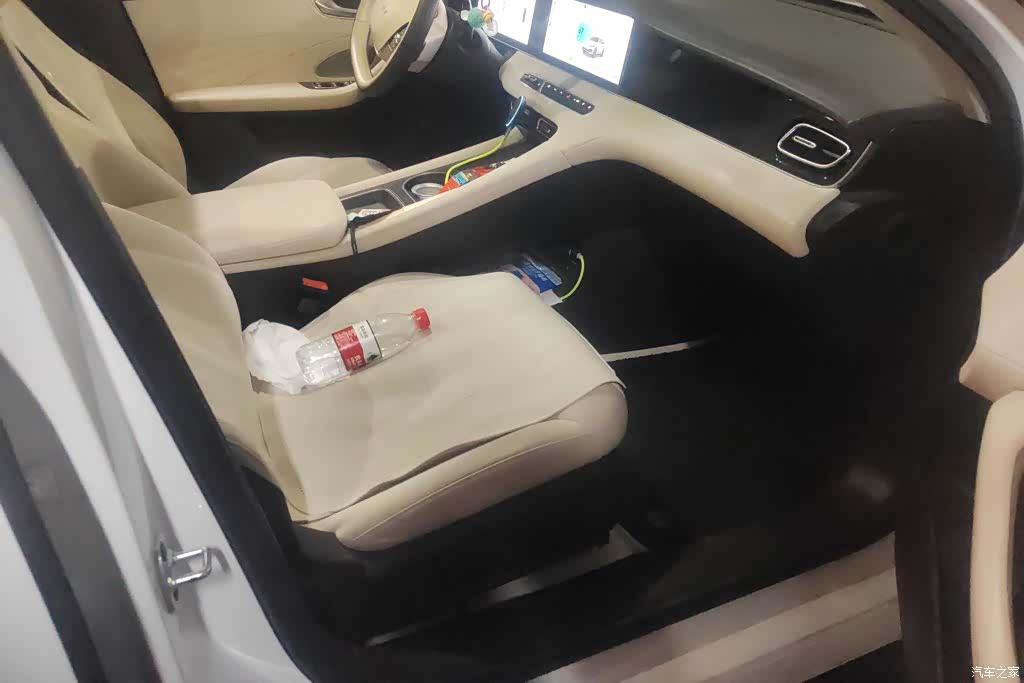Roewe D7, 2024 8