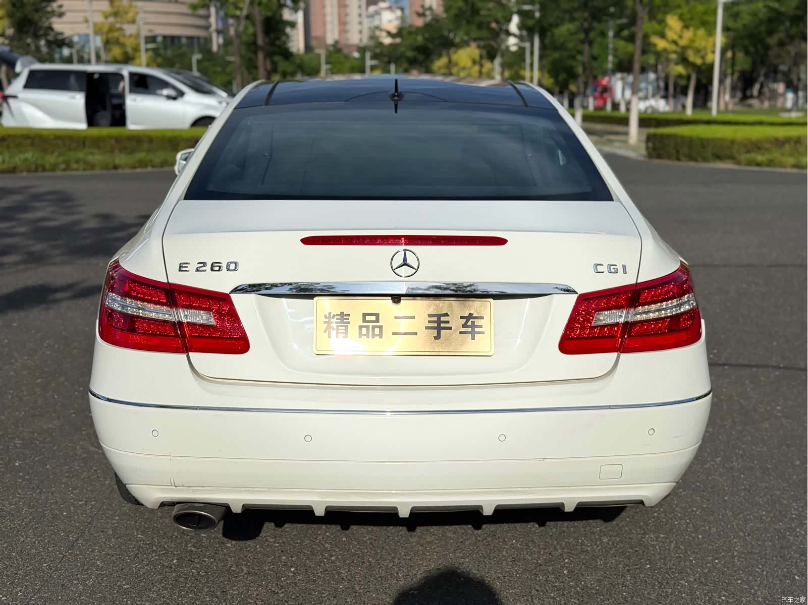 Mercedes-Benz E-Class, 2011 все фото
