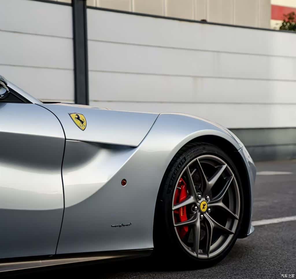 Ferrari F12ber, 2014 все фото