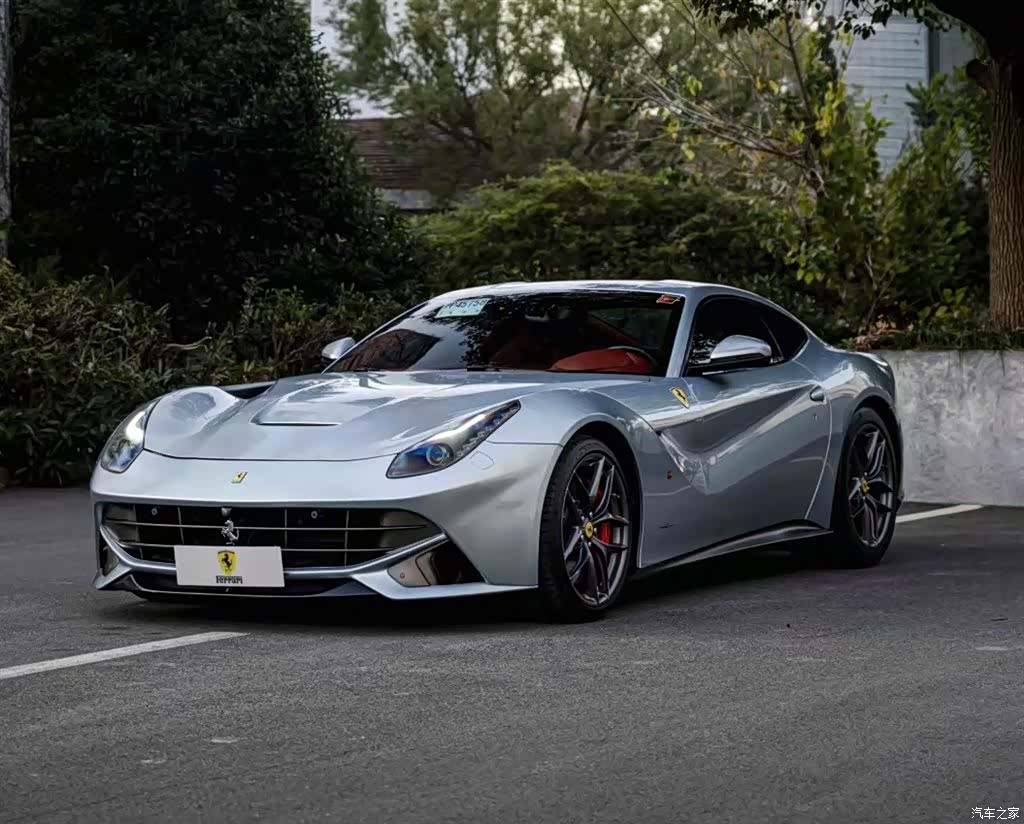 Ferrari F12ber