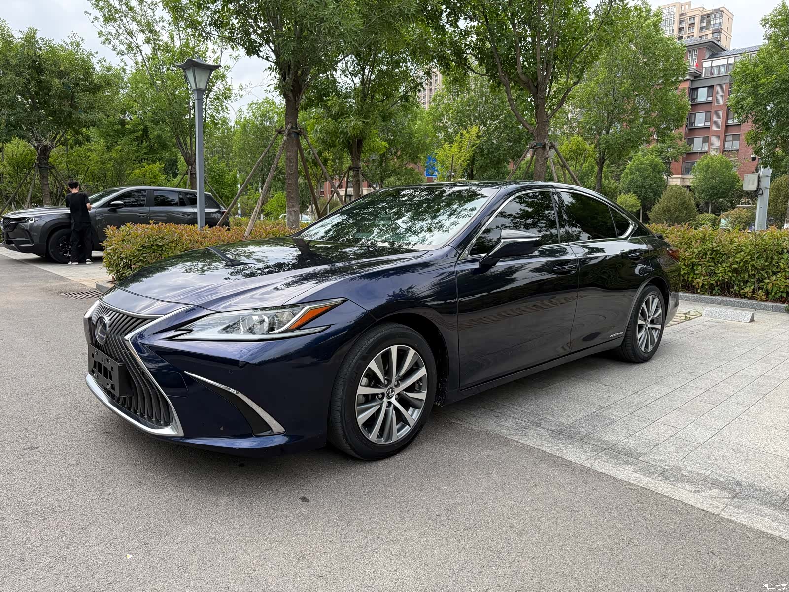 Lexus ES, 2021 1