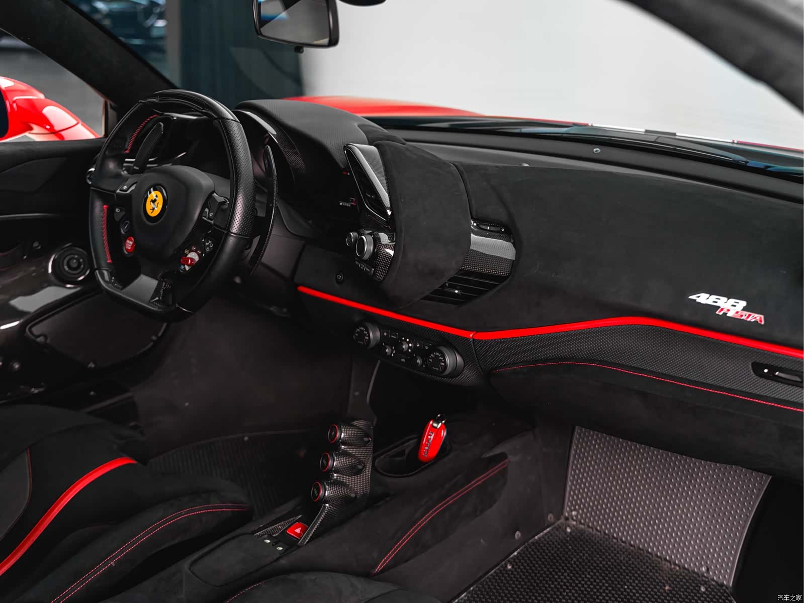 Ferrari 488, 2020 28
