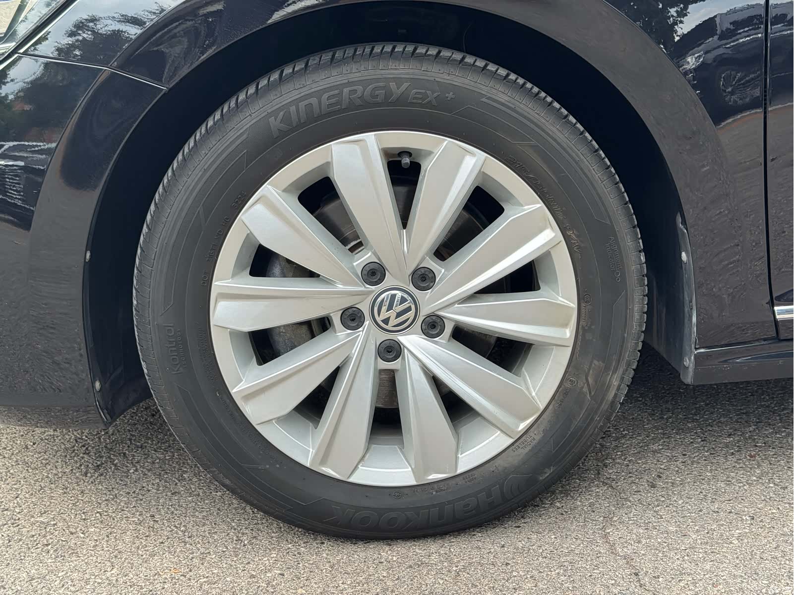 Volkswagen Passat, 2020 16
