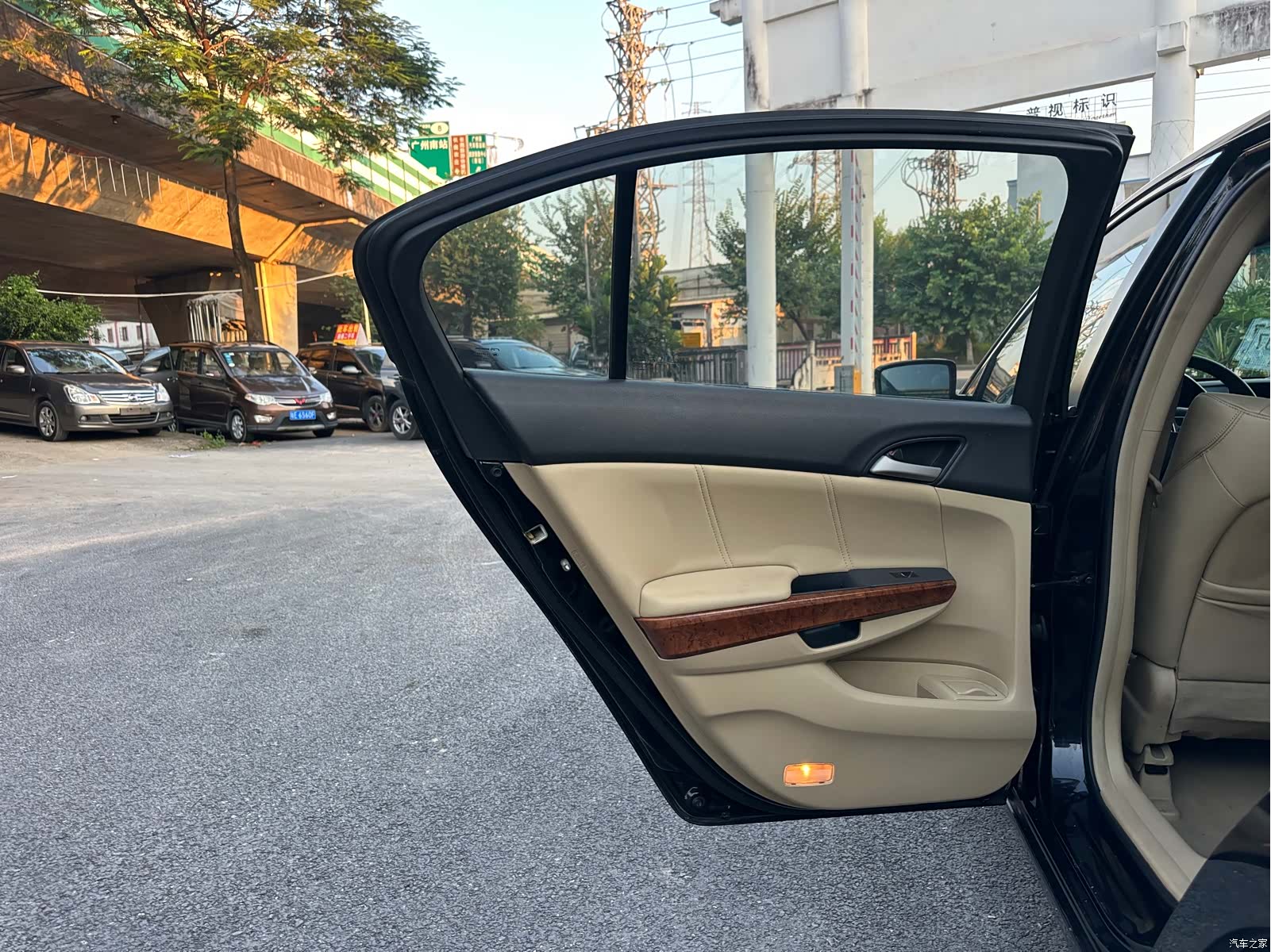 Honda Accord, 2011 11