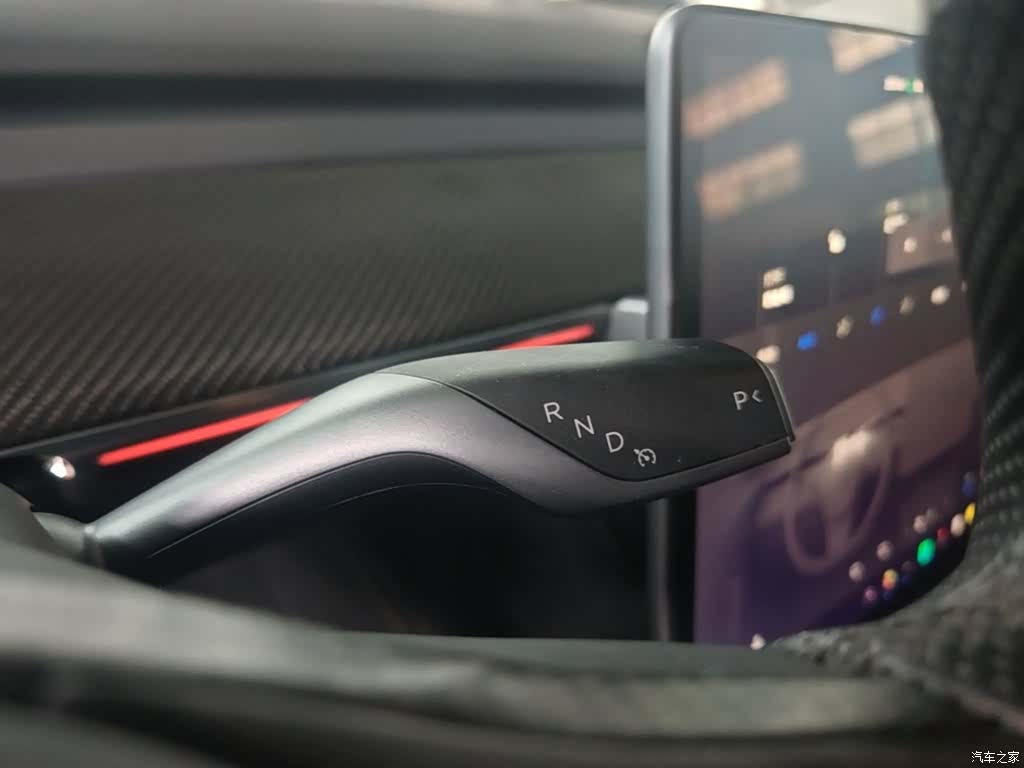 Tesla Model Y, 2022 14