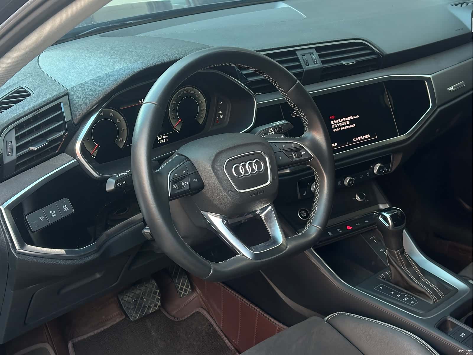 Audi Q3, 2023 7