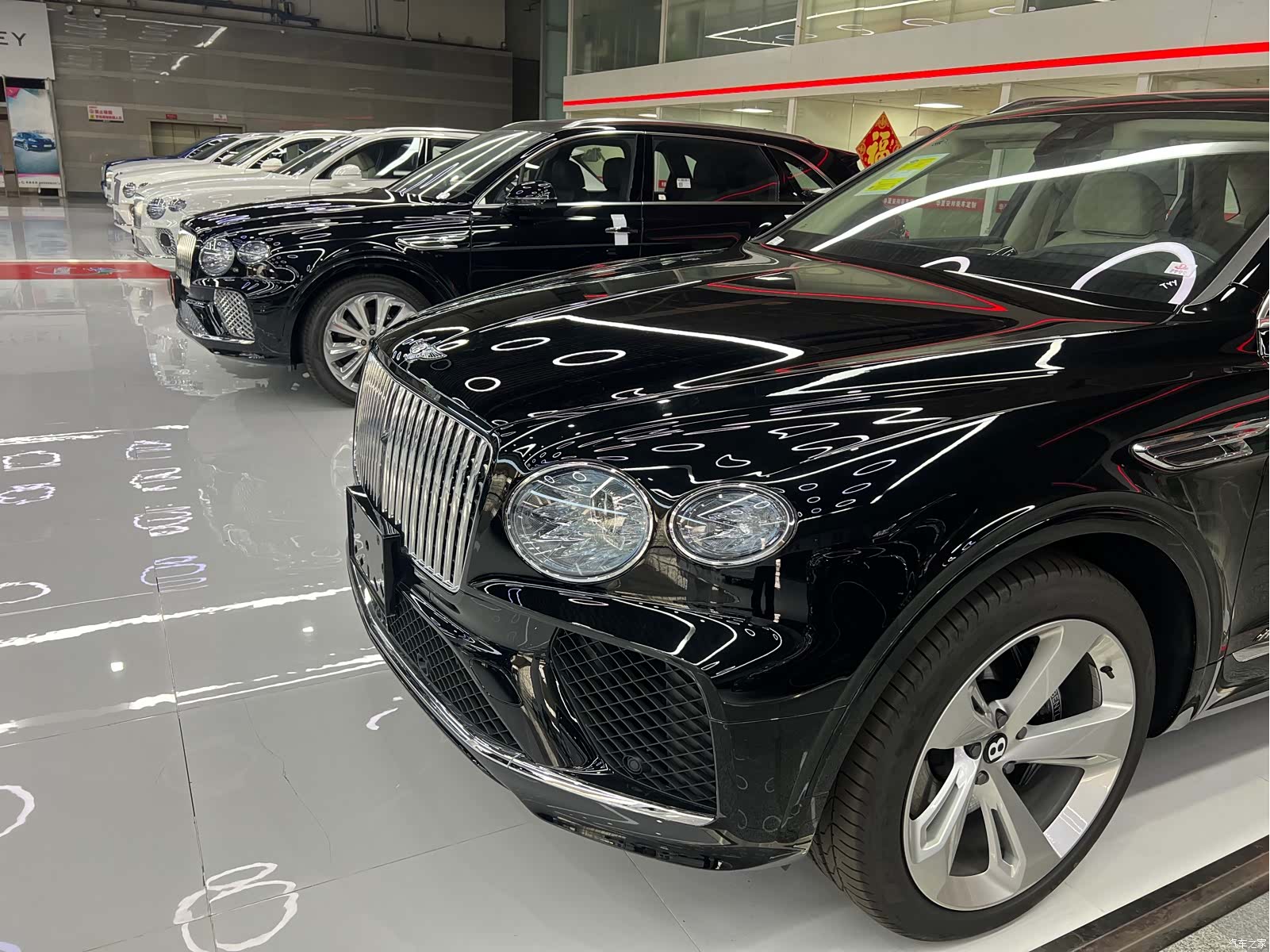 Bentley Bentayga, 2024 2