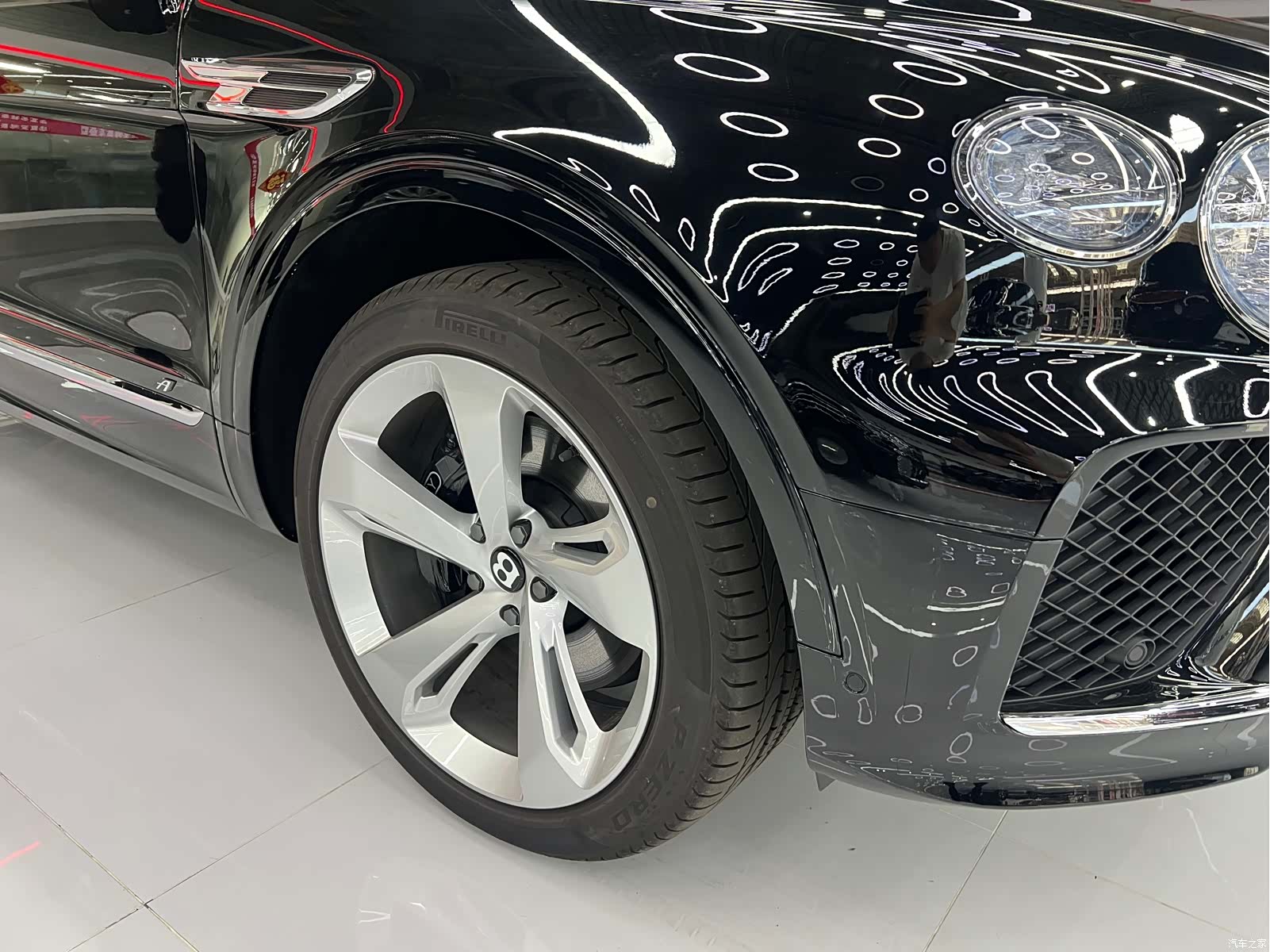 Bentley Bentayga, 2024 7
