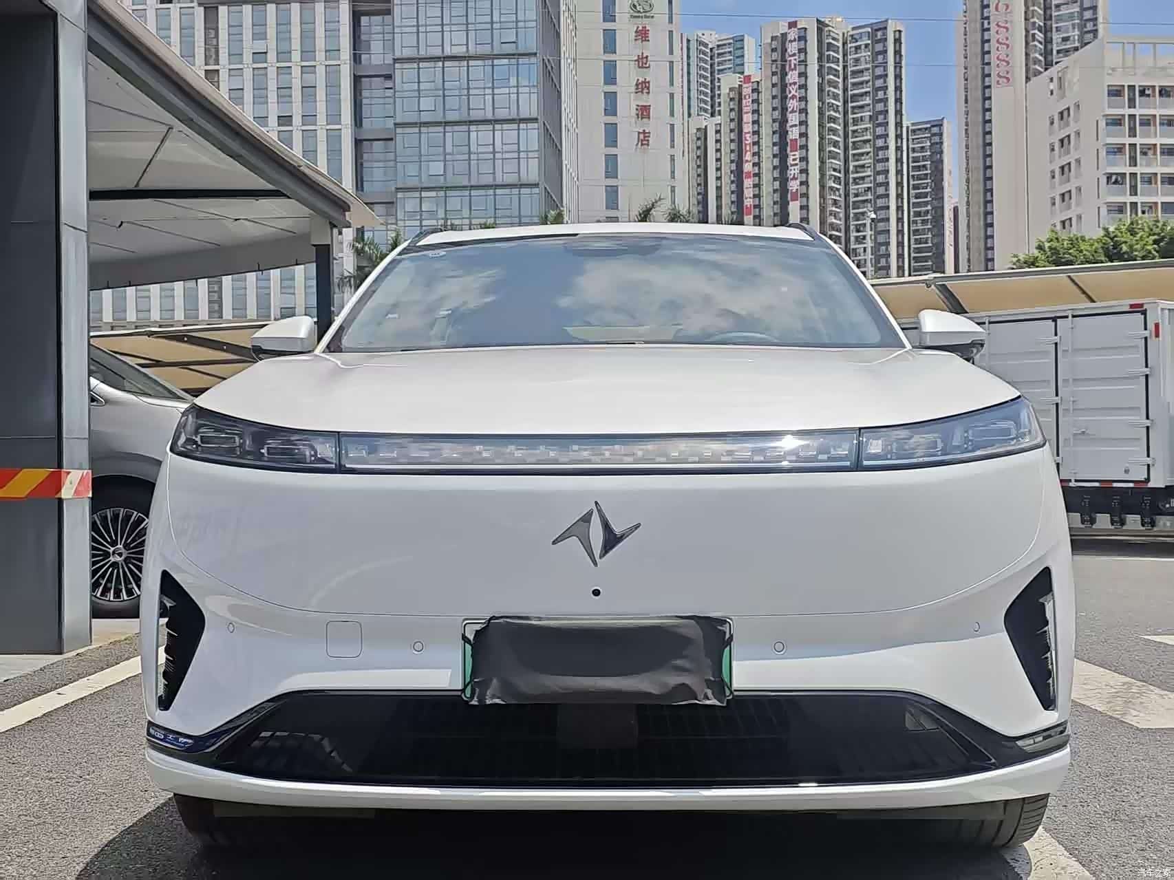DongFeng eπ008, 2024 2