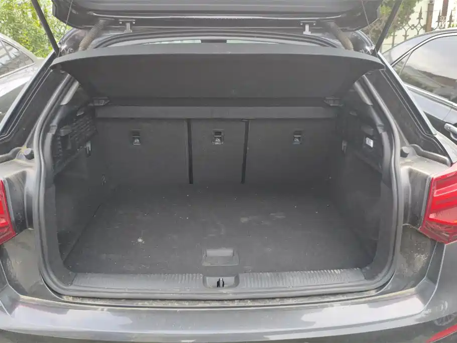 Audi Q2L Audi Q2L