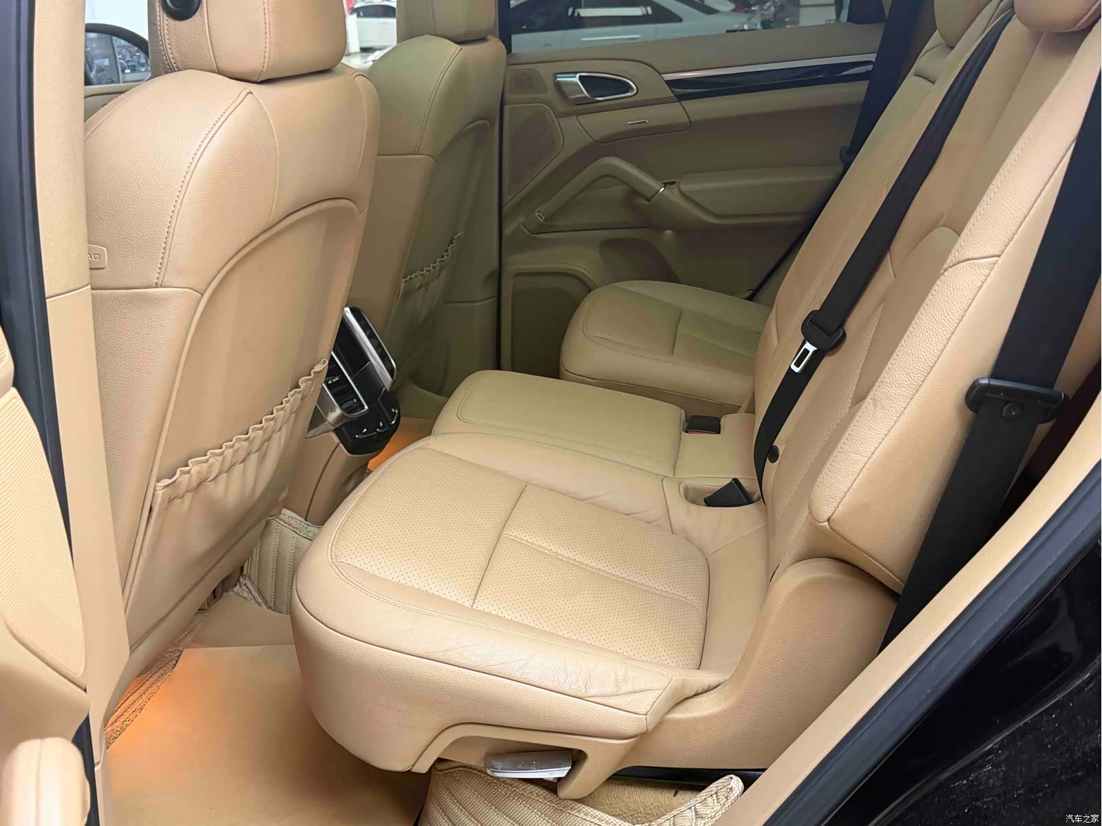 Porsche Cayenne, 2011 12