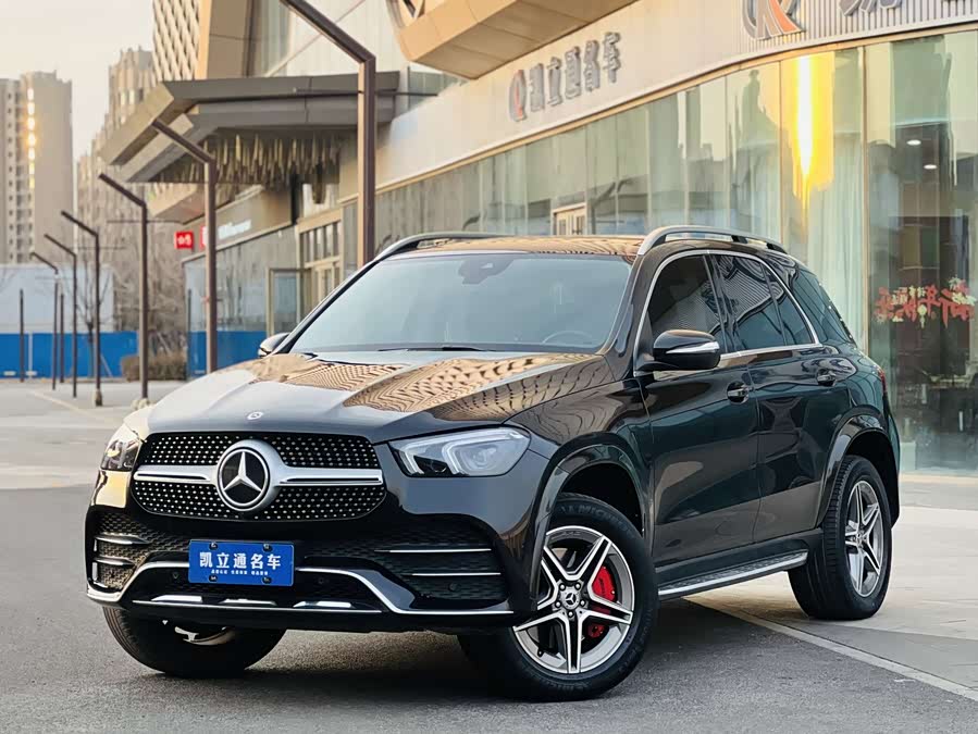 Mercedes-Benz GLE 2021, фото 1