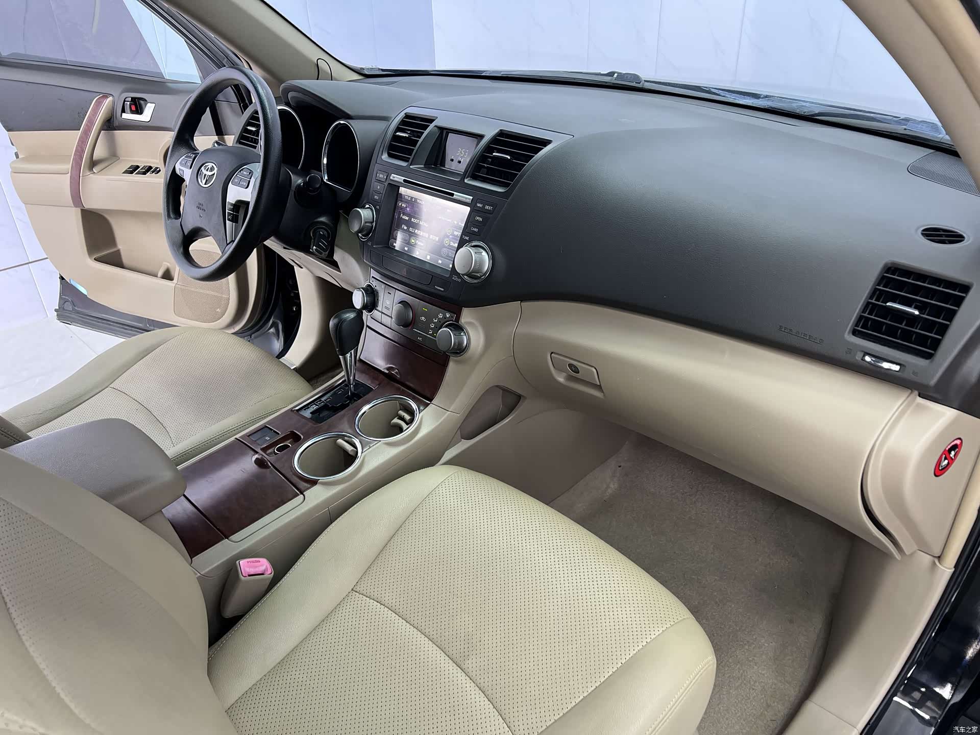 Toyota Highlander, 2013 10