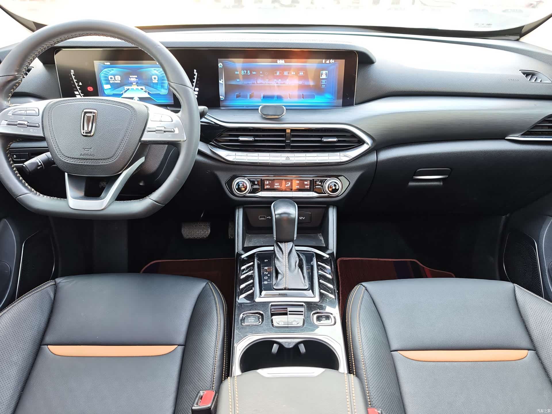 Bestune T77, 2019 7
