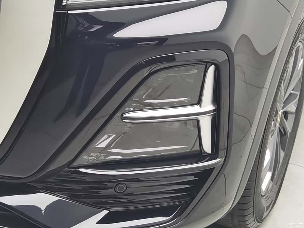 Hongqi HS5, 2024 7