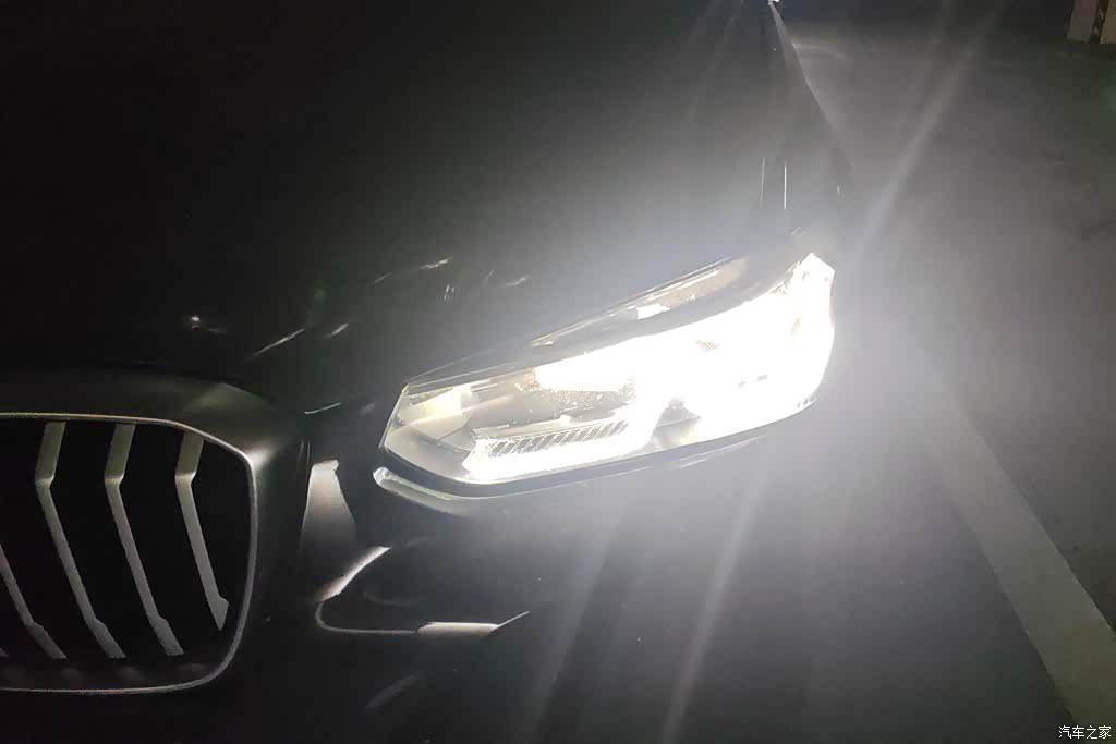 BMW X3, 2022 все фото