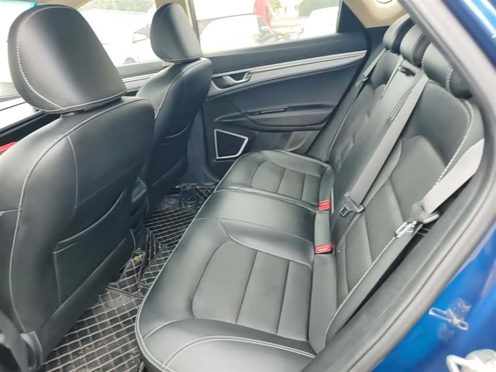 Geely Emgrand, 2020 17