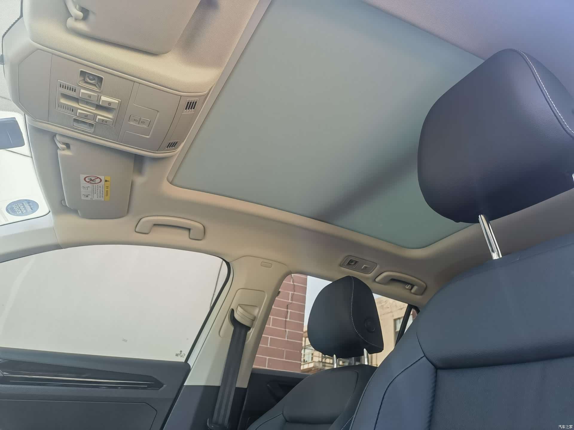 Volkswagen T-ROC, 2019 10