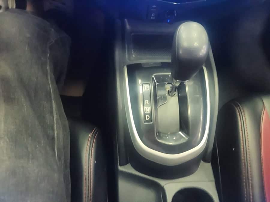 Nissan Qashqai 2016, фото 14