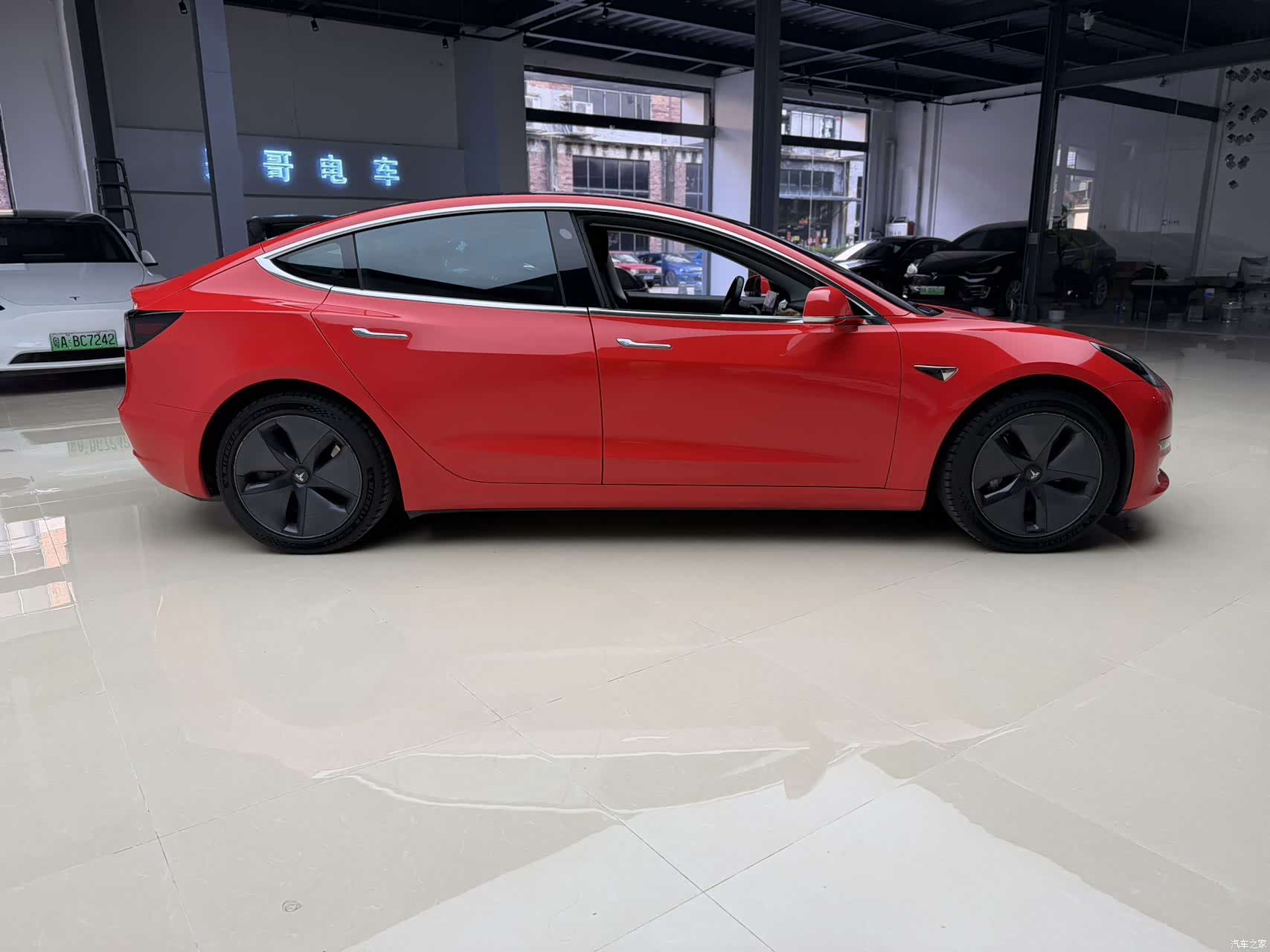 Tesla Model 3, 2019 4