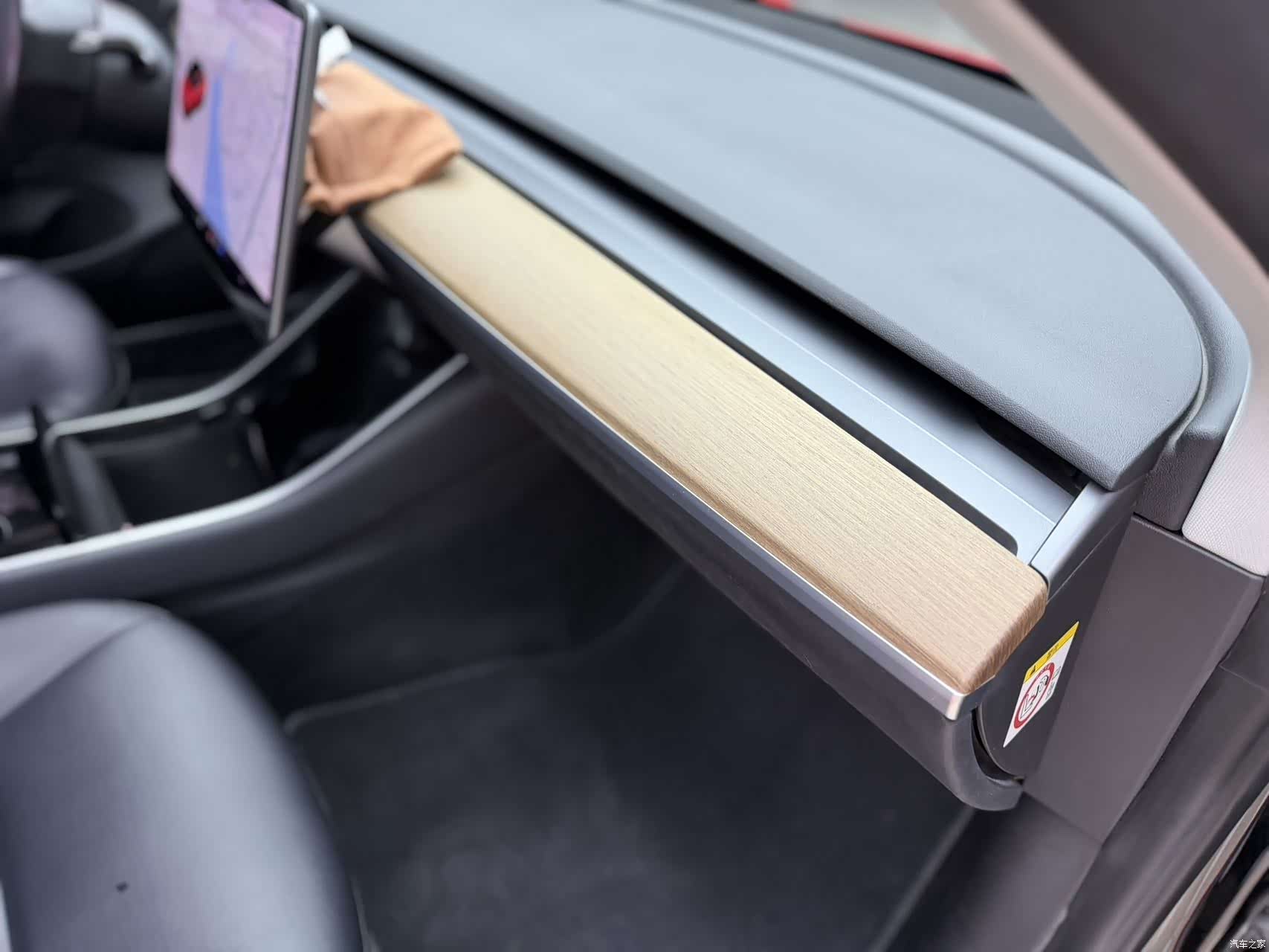 Tesla Model 3, 2019 14