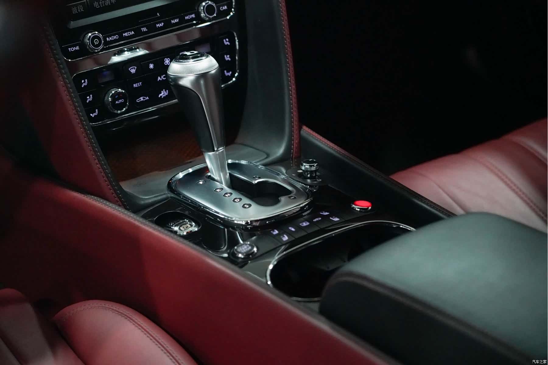 Bentley Flying Spur, 2014 11
