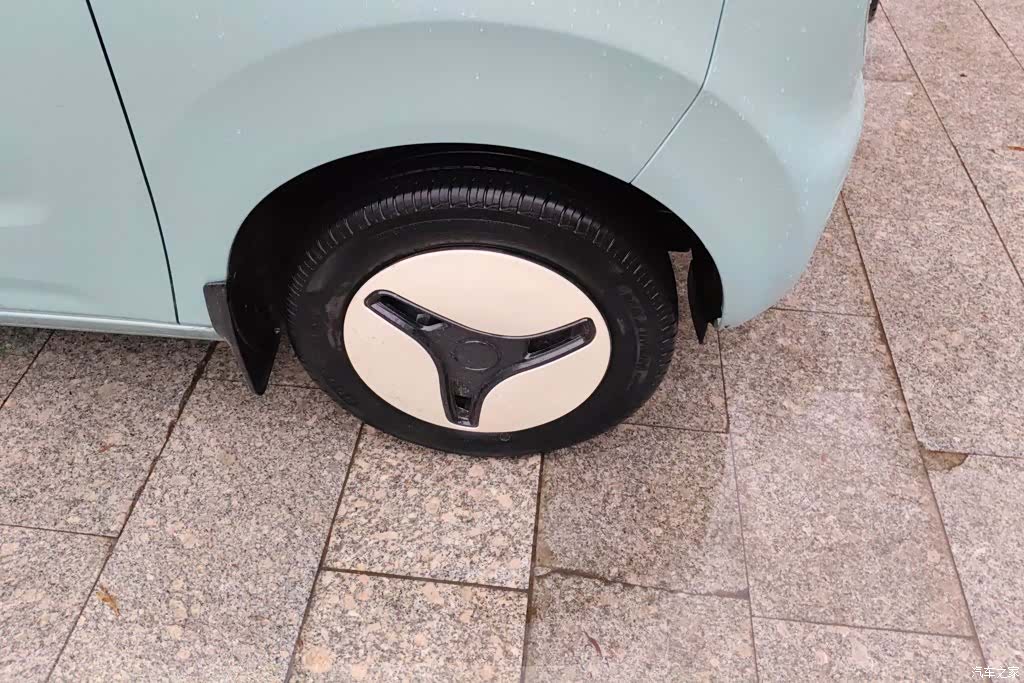 Geely Panda, 2025 6