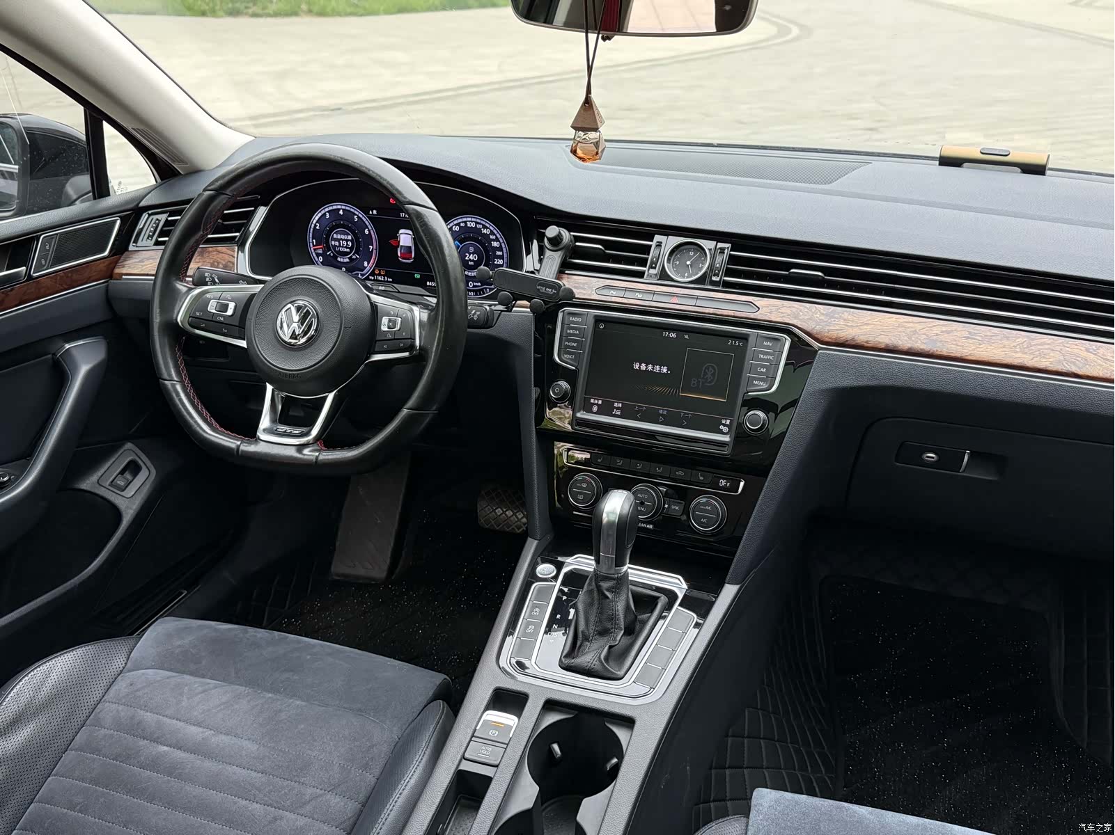 Volkswagen Magotan, 2017 18