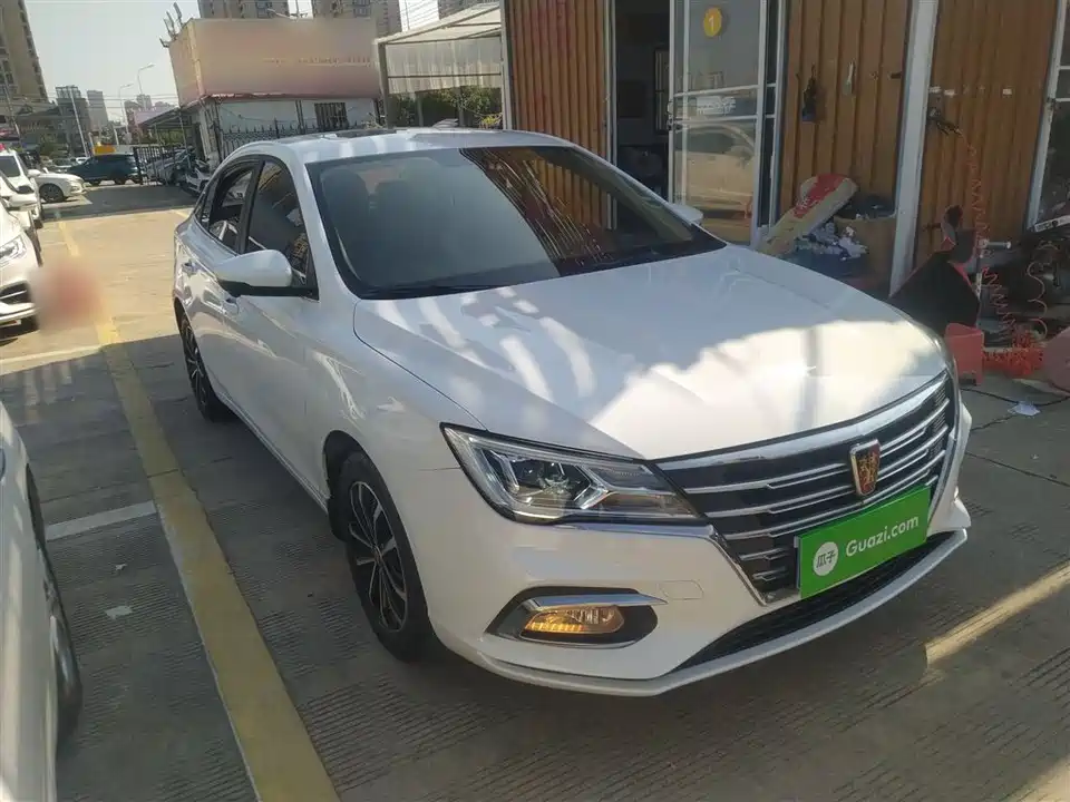 Roewe i5