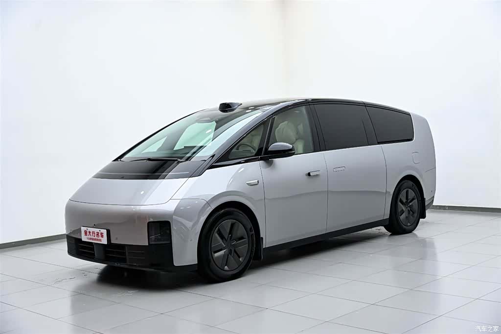 Li Auto MEGA, 2025 2