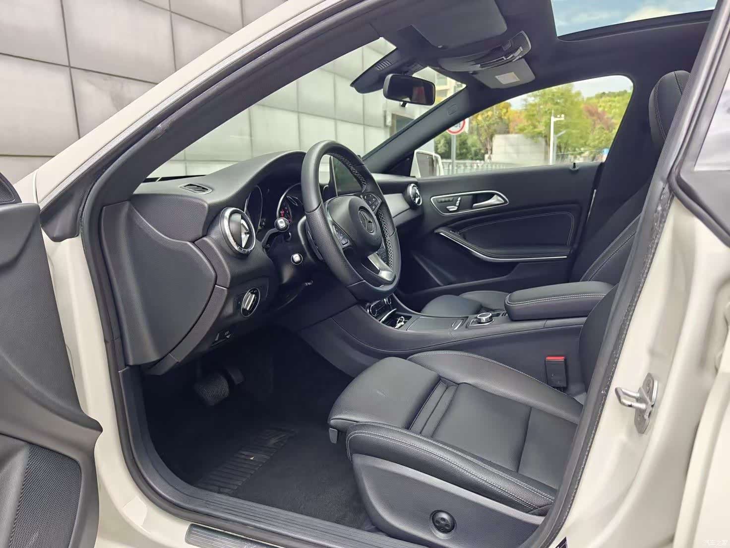 Mercedes-Benz CLA, 2017 4