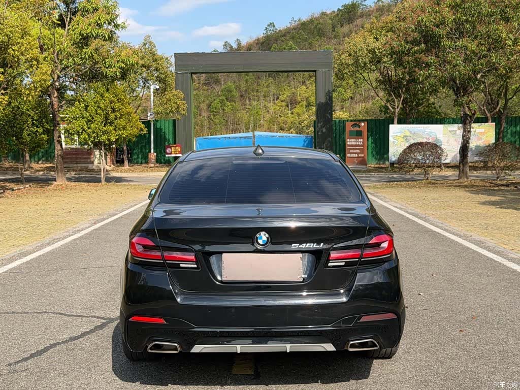 BMW 5 Series, 2013 9