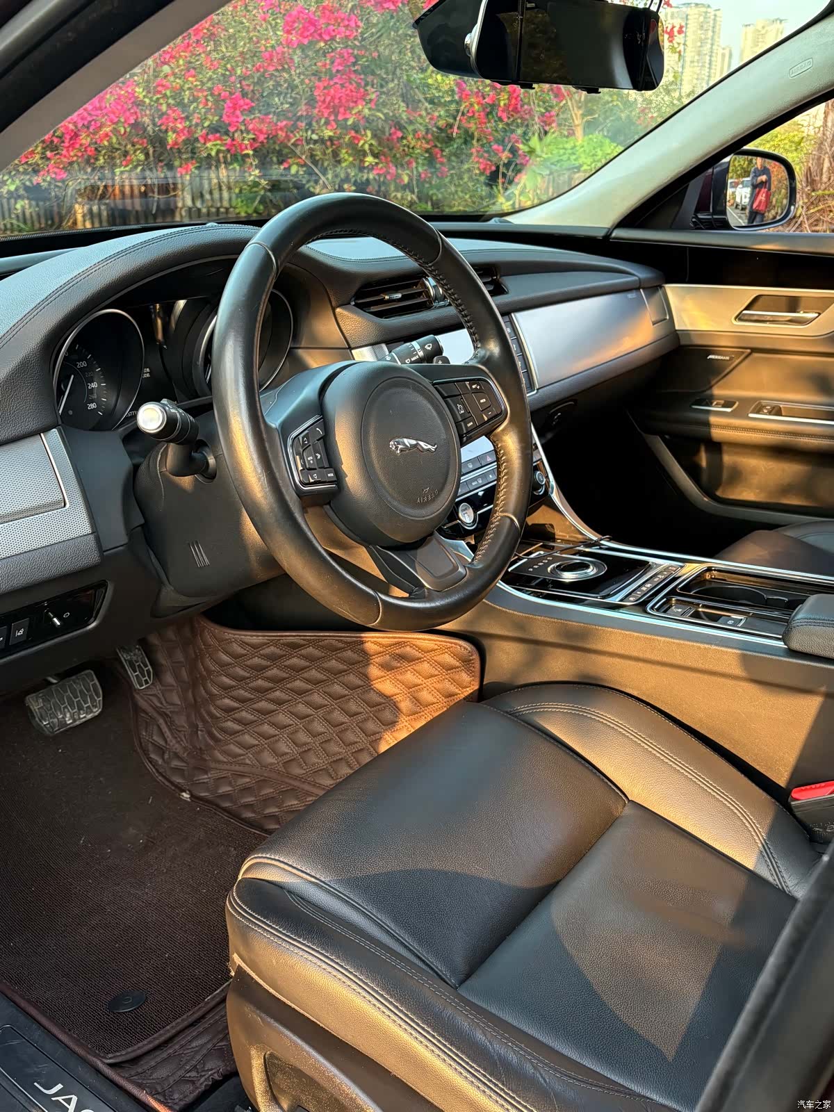Land Rover XFL, 2017 4