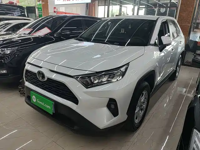 Toyota RAV4 2024 — купить из Китая под заказ