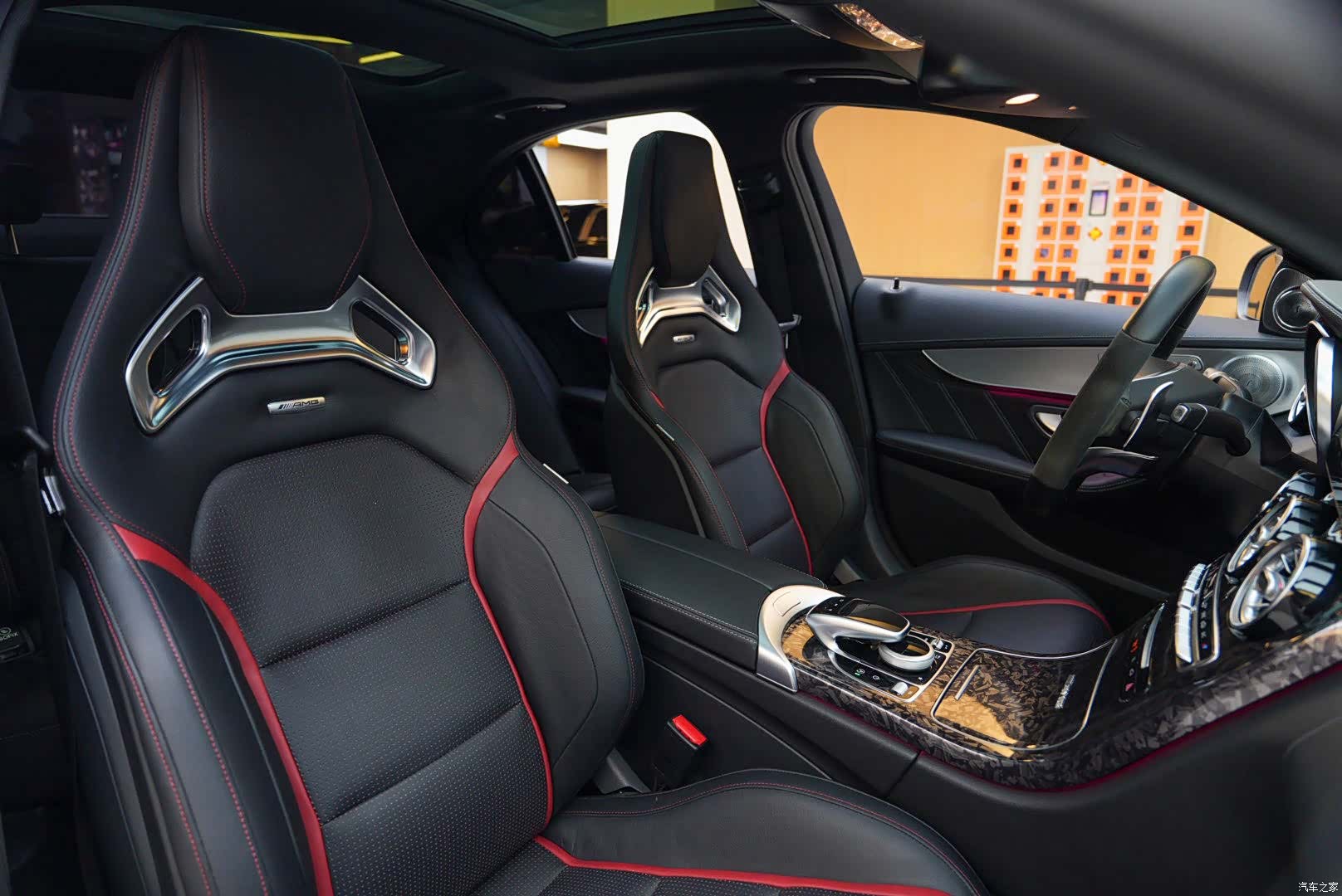 Mercedes-Benz C-Class, 2018 12