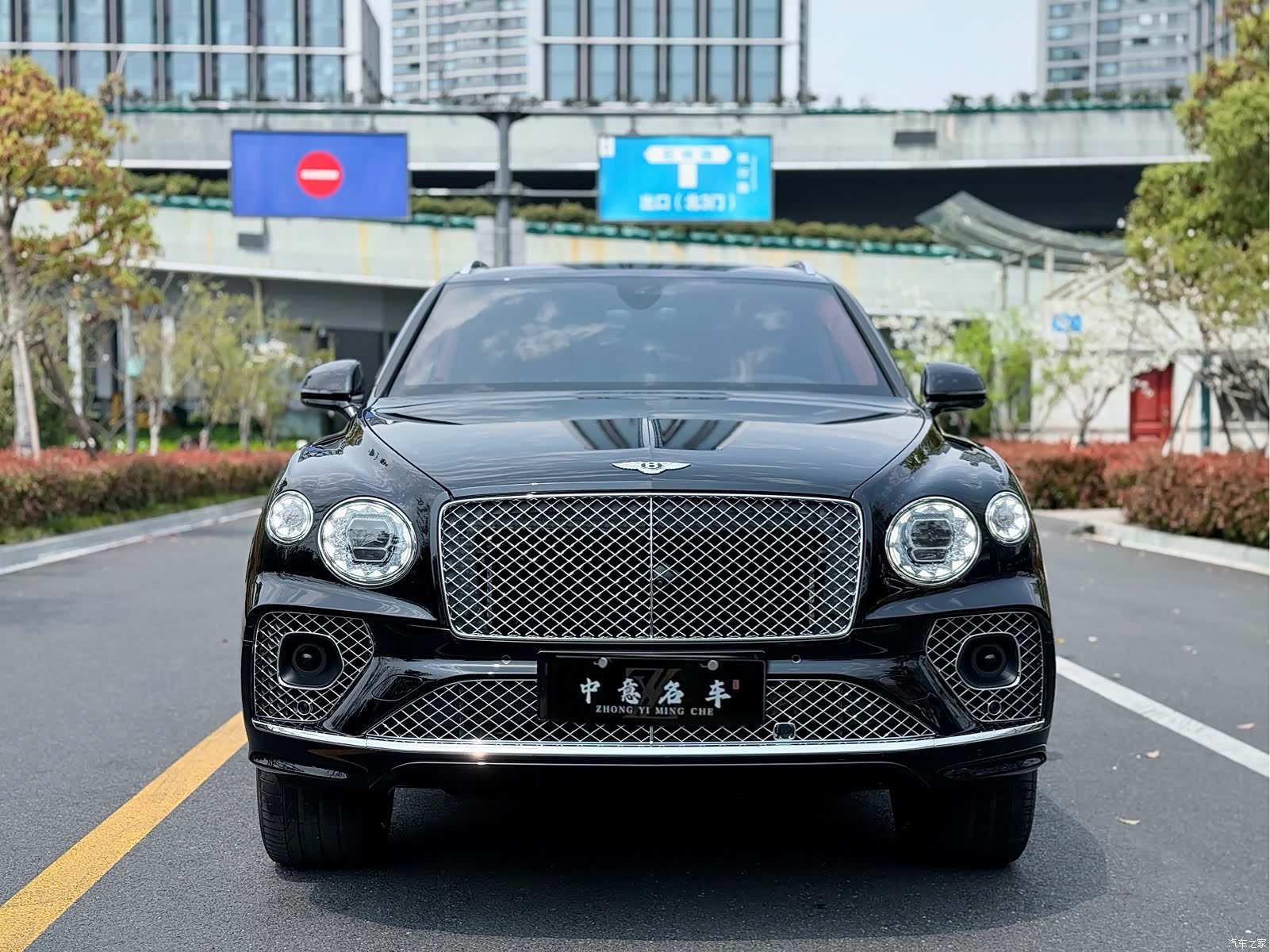 Bentley Bentayga, 2020 2