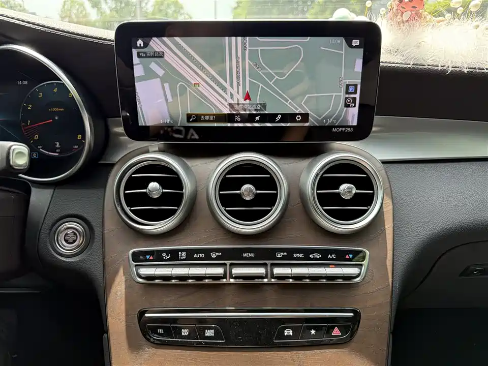 Mercedes-Benz GLC Mercedes-Benz GLC