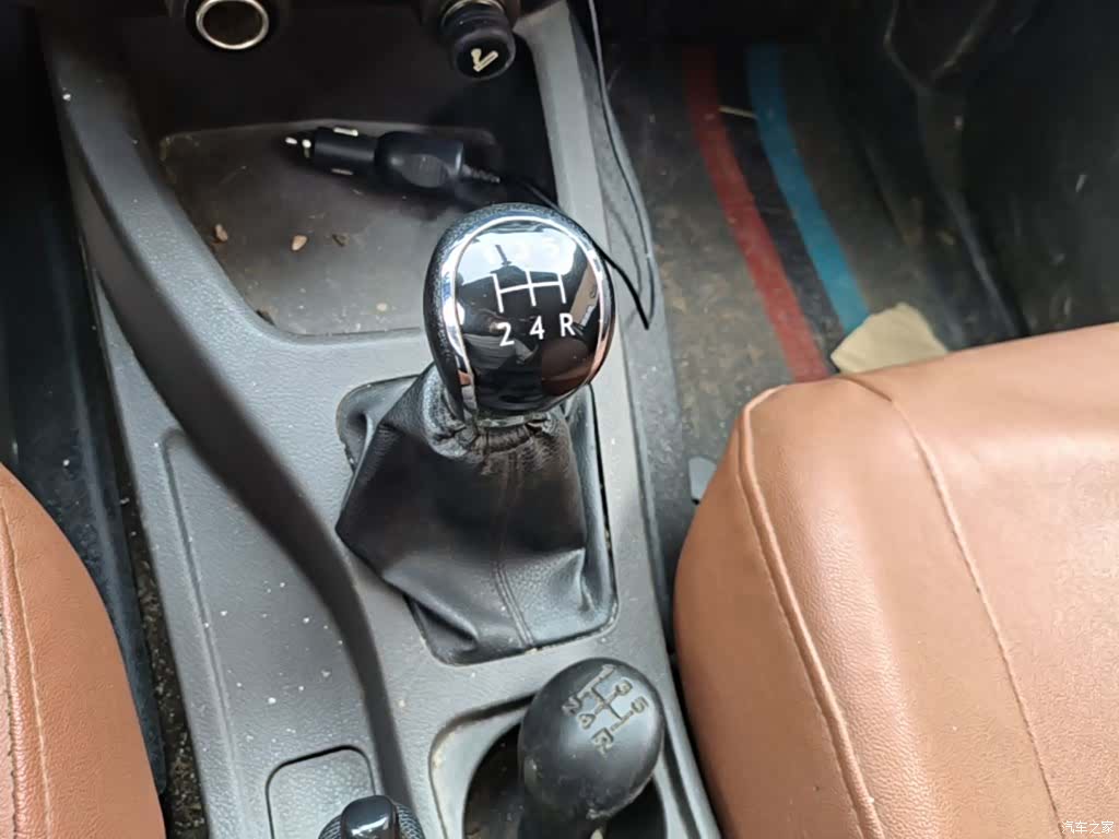 Wuling V, 2019 14