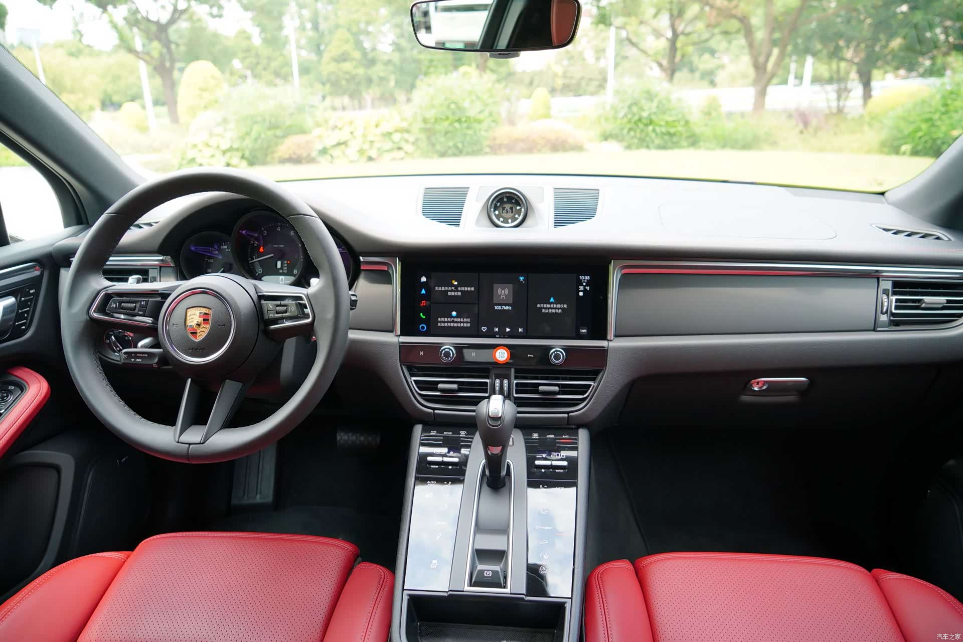 Porsche Macan, 2026 6