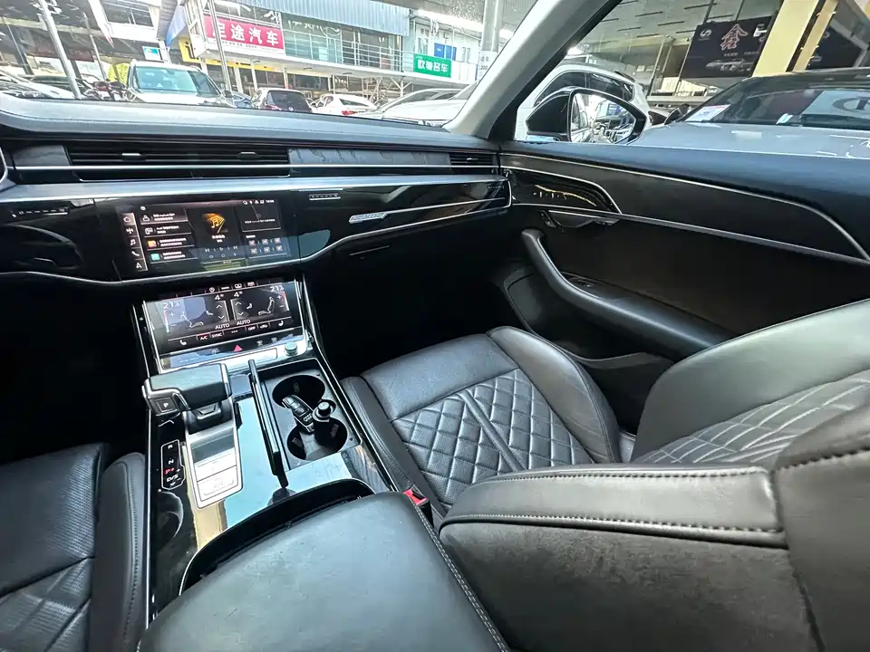 Audi A8 Audi A8