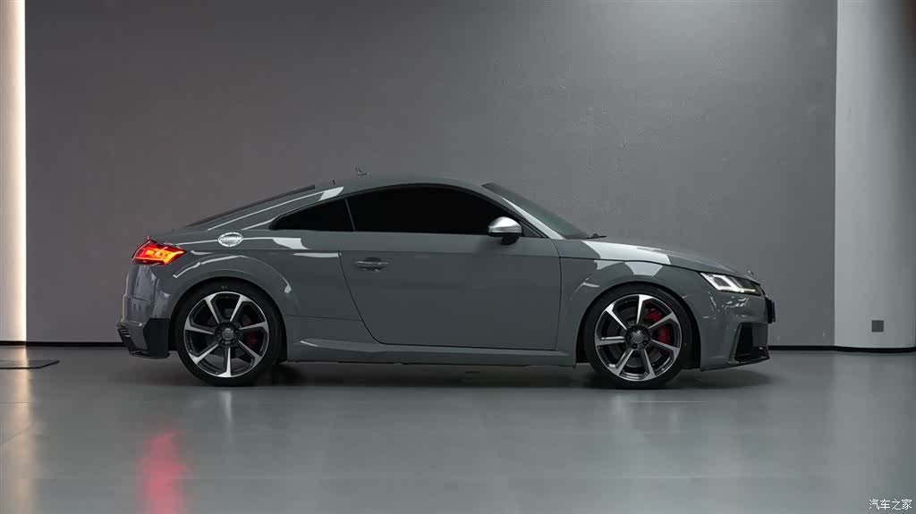 Audi TT, 2018 8