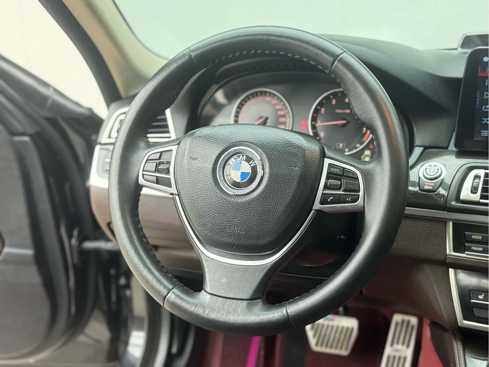 BMW 5 Series, 2014 12