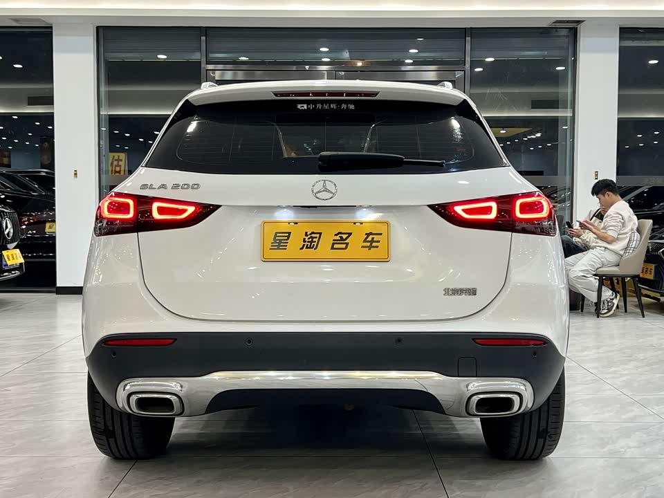 Mercedes-Benz GLA