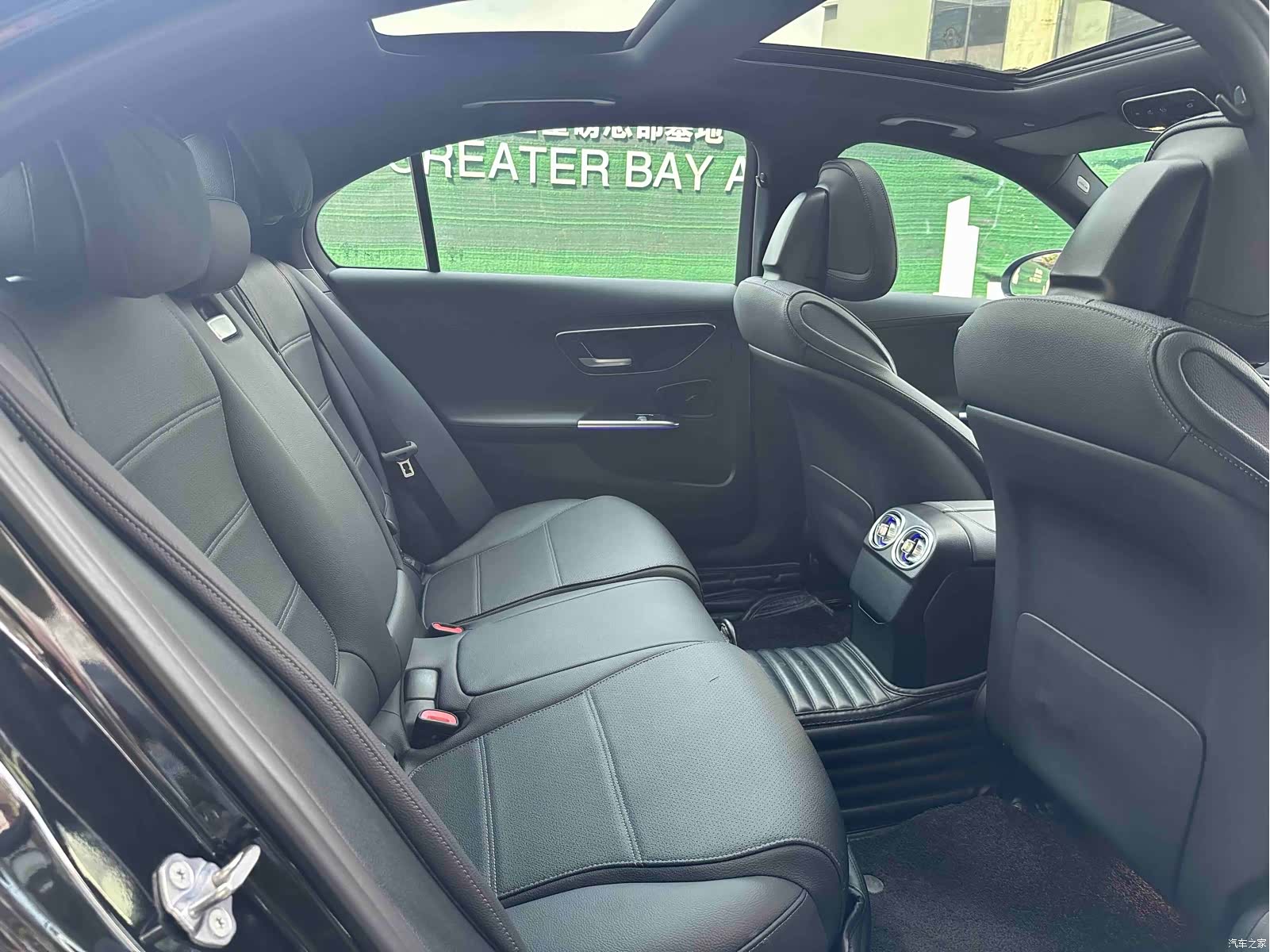 Mercedes-Benz C-Class, 2023 26