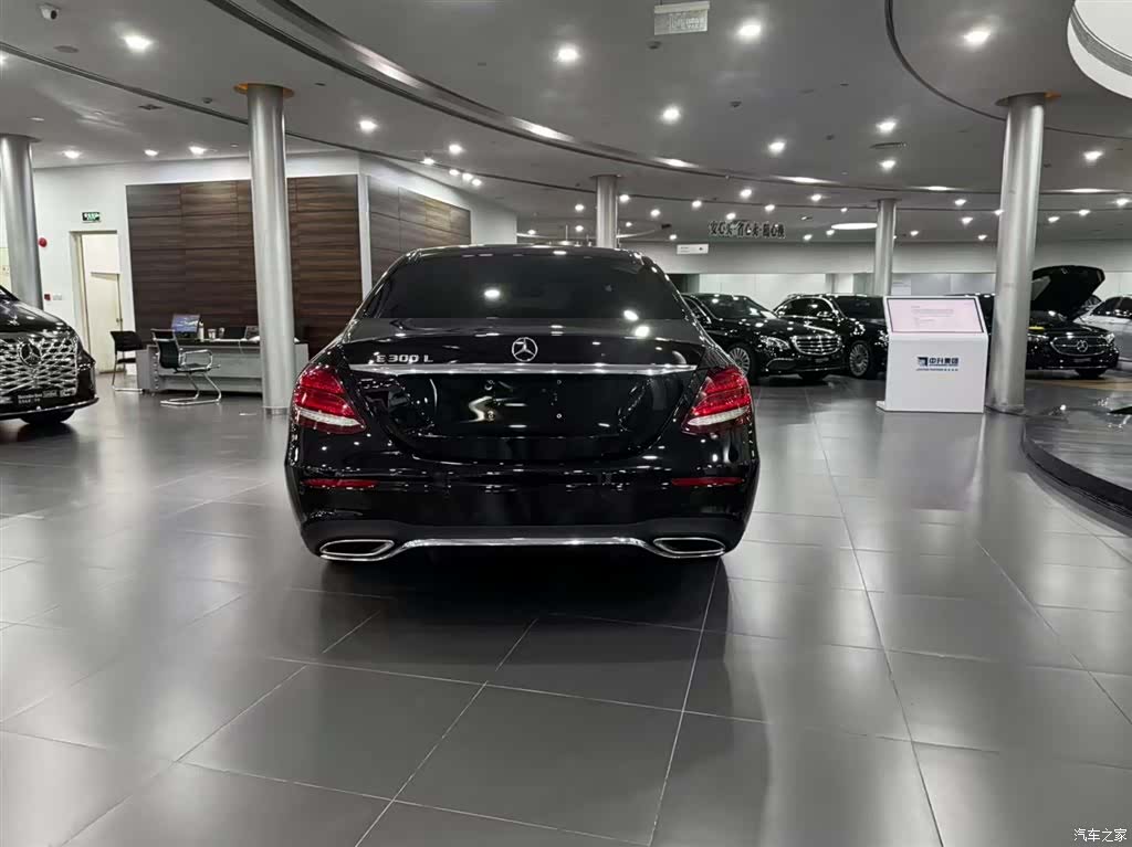 Mercedes-Benz E-Class, 2019 4