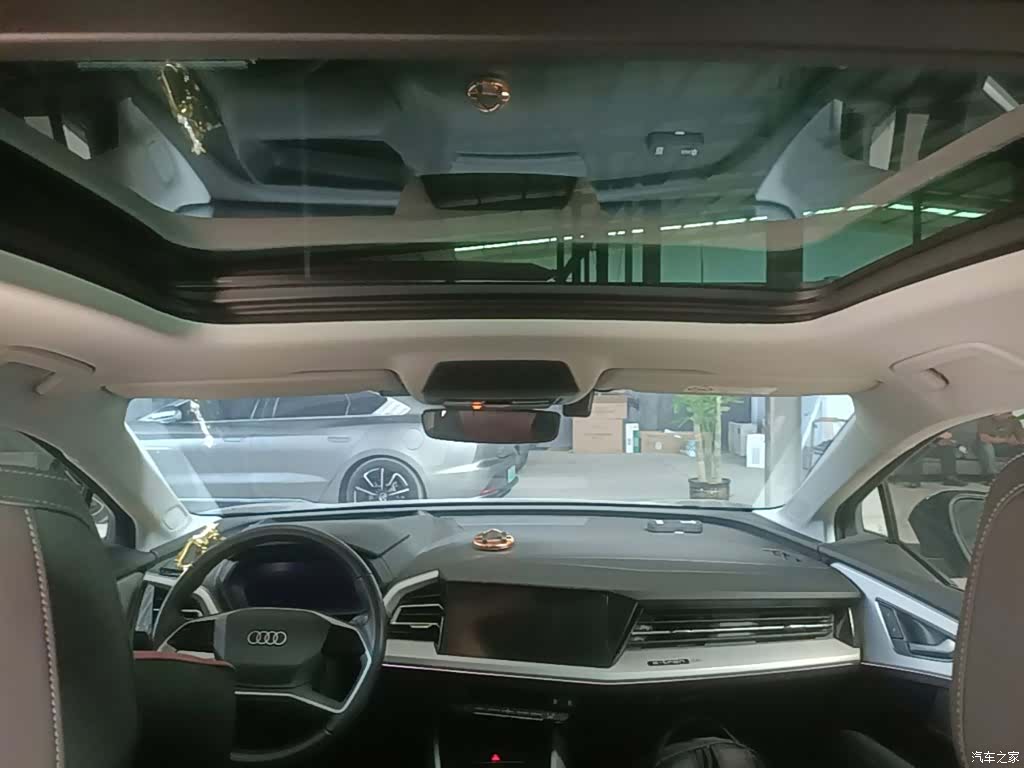 Audi Q5 e-tron, 2024 18