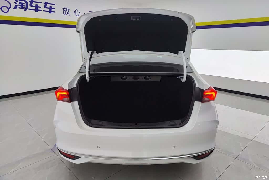 Buick Verano, 2025 4