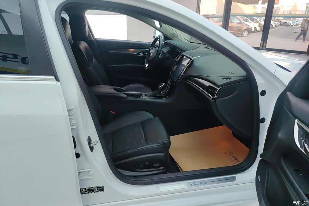 Cadillac ATS-L, 2017 8